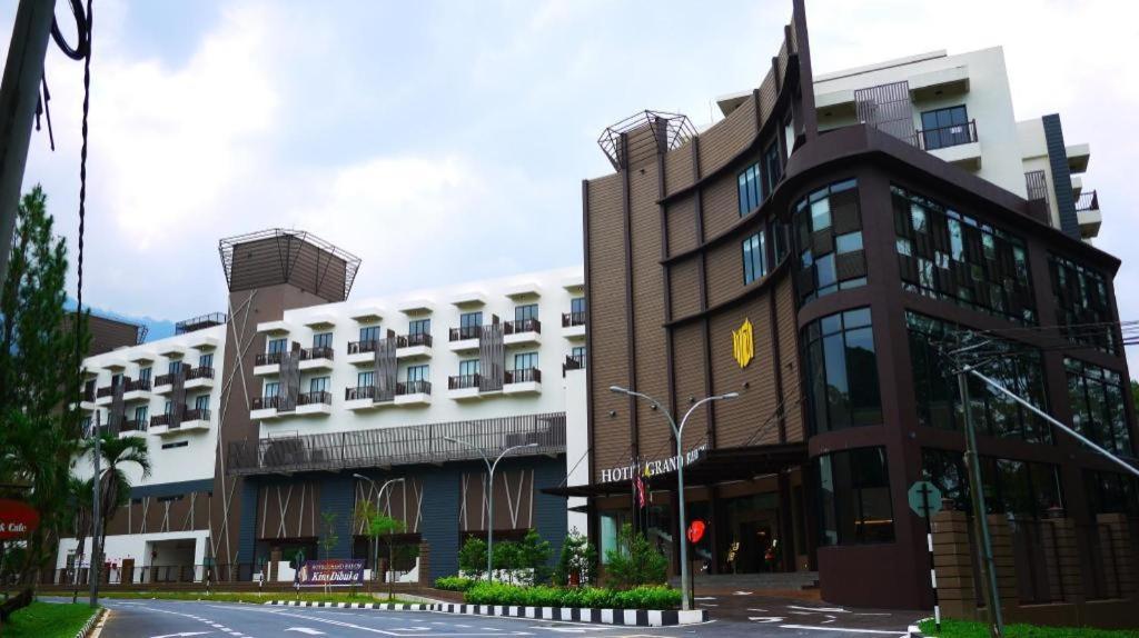 Hotel Grand Baron Taiping Exteriör bild