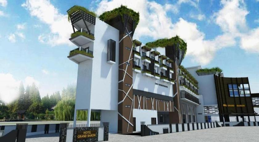 Hotel Grand Baron Taiping Exteriör bild